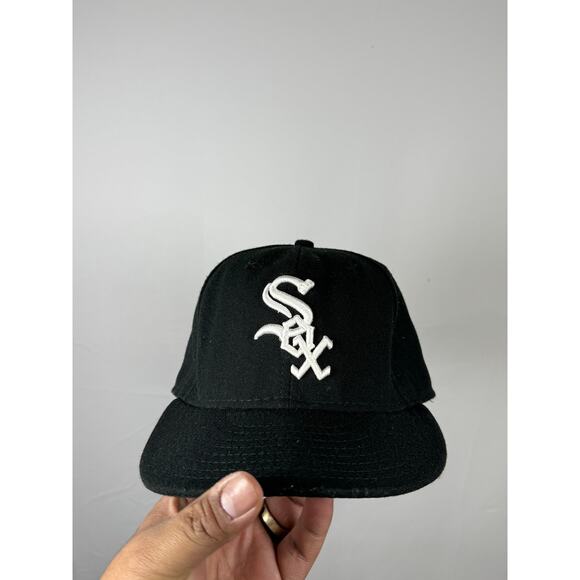 Chicago White Sox New Era 59FIFTY Fitted Hat 7 1/8 MLB On-Field Cool Base Black - Picture 1 of 5